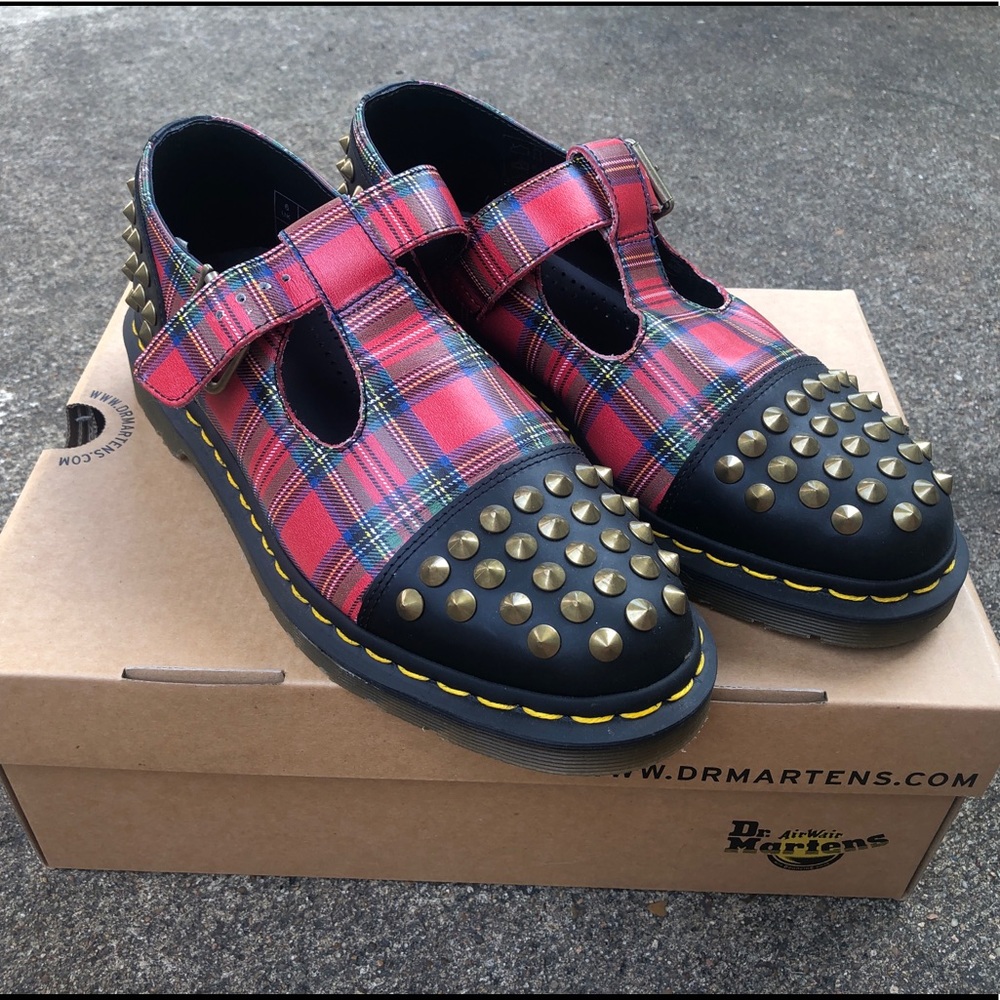 doc marten’s Liliha red plaid with brass studs